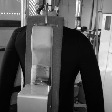 立体形成プレス